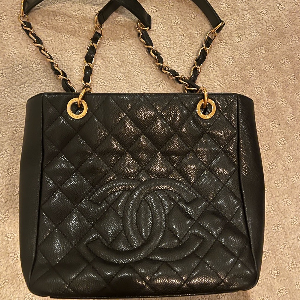 CHANEL Black Quilted Shoulder Bag with Gold Accents